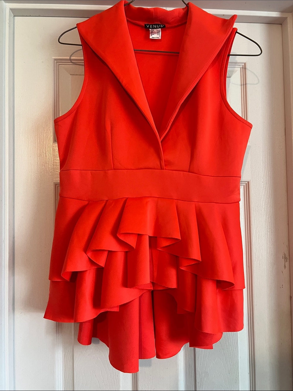 VENUS Vibrant Orange-Red Sleeveless Ruffle Peplum Top